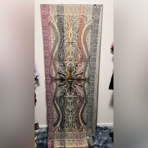 Pashmina / scarf